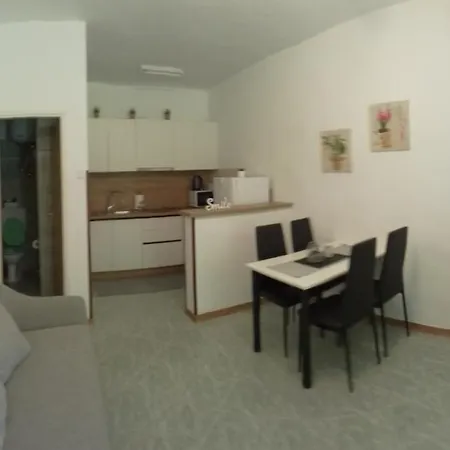 Apartment Leni *